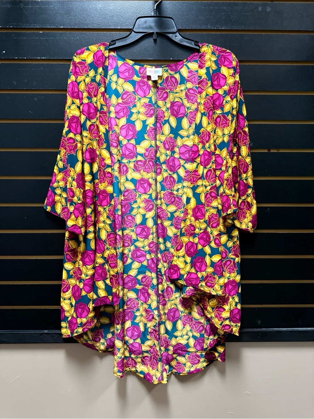 LuLaRoe Lindsay Kimono NWOT Medium Teal Pink Rose Floral Open Front Cover Up